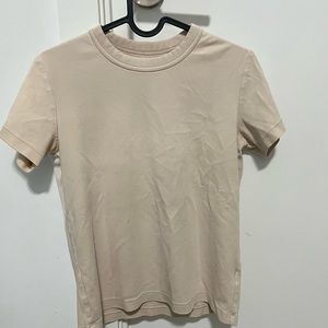 Uniqlo u medium beige t shirt